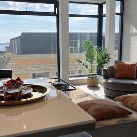 The Pad By The Beach Penthouse Apartment With Sunset And City Views Μπόρνμουθ Εξωτερικό φωτογραφία