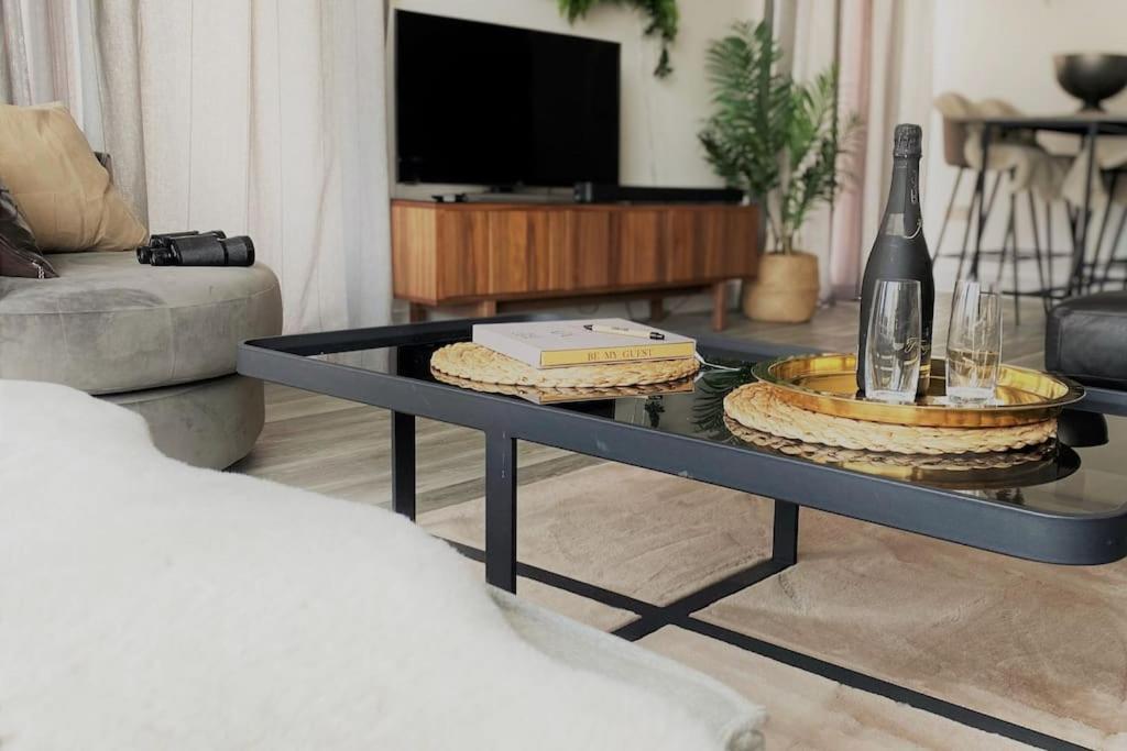 The Pad By The Beach Penthouse Apartment With Sunset And City Views Μπόρνμουθ Εξωτερικό φωτογραφία